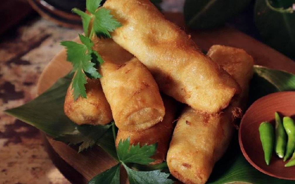 Alat-Masak-yang-Membantu-Membuat-Kulit-Sosis-Solo-Sempurna